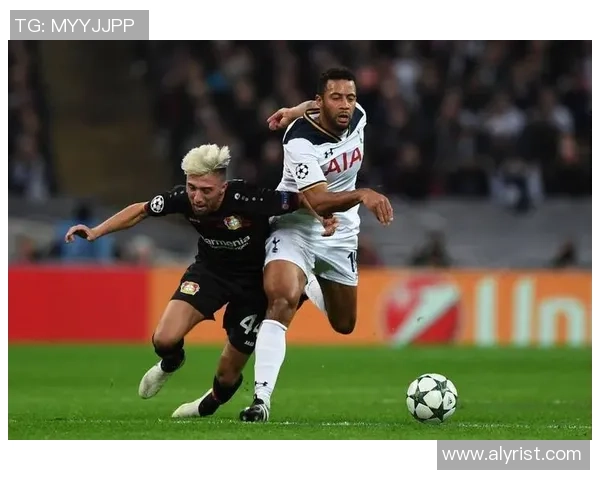 中超激战AC米兰逆转热刺神奇扑救点燃全场激情 中超激战AC米兰逆转热刺神奇扑救点燃全场激情