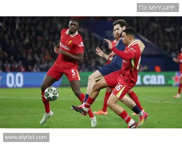 巴黎圣日耳曼大胜多特蒙德帽子戏法引发争议判罚全场沸腾 巴黎圣日耳曼大胜多特蒙德帽子戏法引发争议判罚全场沸腾