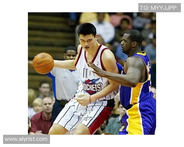 姚明在CBA赛场上精彩扣篮瞬间回顾与技术解析