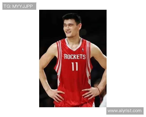 姚明在比赛中展现超凡实力引领球队逆转胜利的精彩瞬间