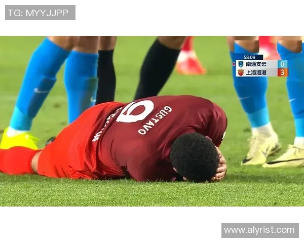 中超激战里昂逆转热刺红牌争议引发全场热议精彩集锦回顾 中超激战里昂逆转热刺红牌争议引发全场热议精彩集锦回顾