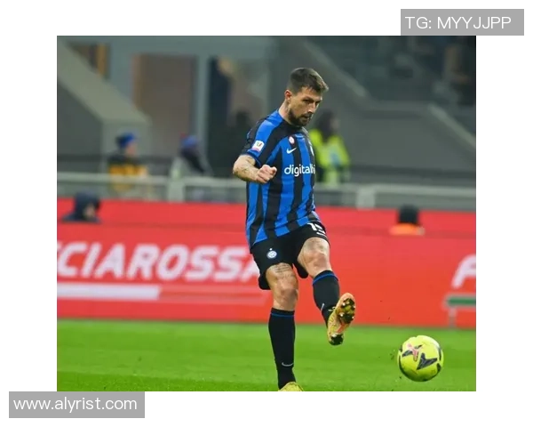 意甲焦点战:里昂与国米互交白卷战术解析与帽子戏法瞬间回顾 意甲焦点战:里昂与国米互交白卷战术解析与帽子戏法瞬间回顾